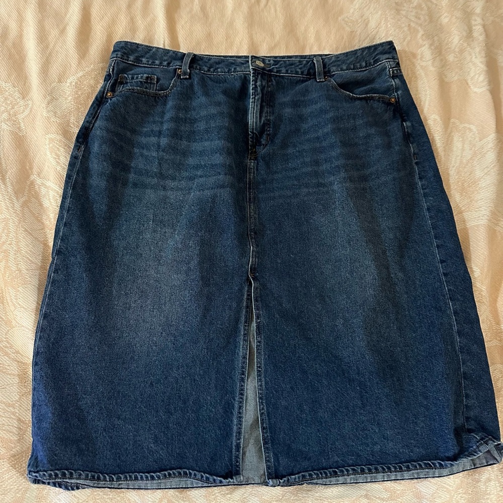 Old Navy Skirt Knee-Length Casual